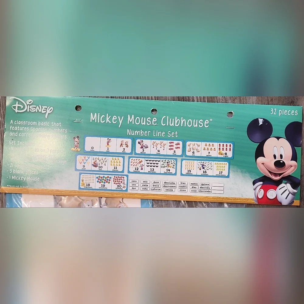 4 Pack Classroom Board Decorations